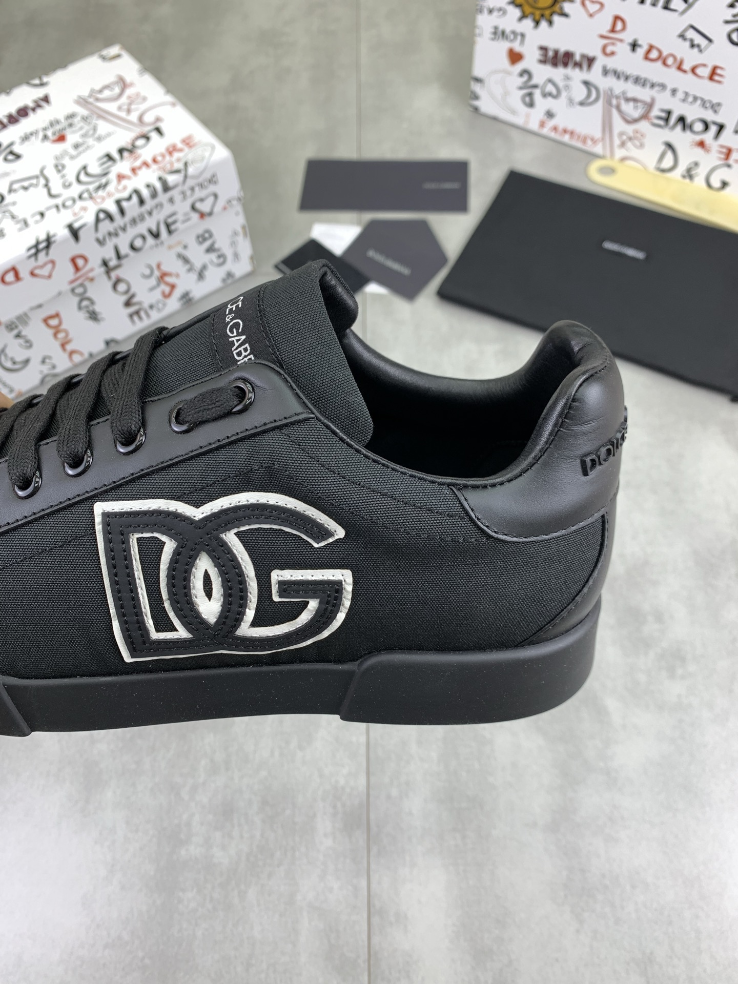olce & Gabbana shoe